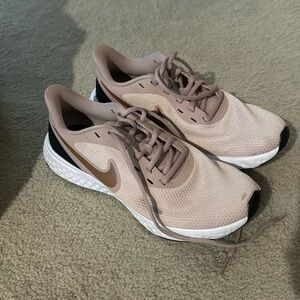 Nike Revolution sneakers-size 8. Worn two times